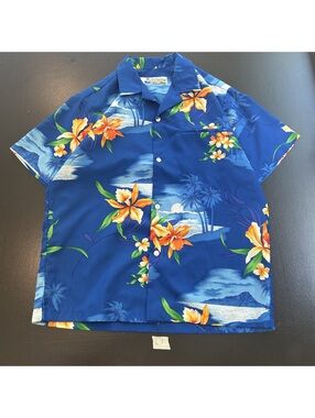 Shoreline Hawaii Blue Floral Hawaiian Shirt Size S